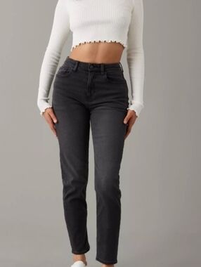American Eagle Mom Jean